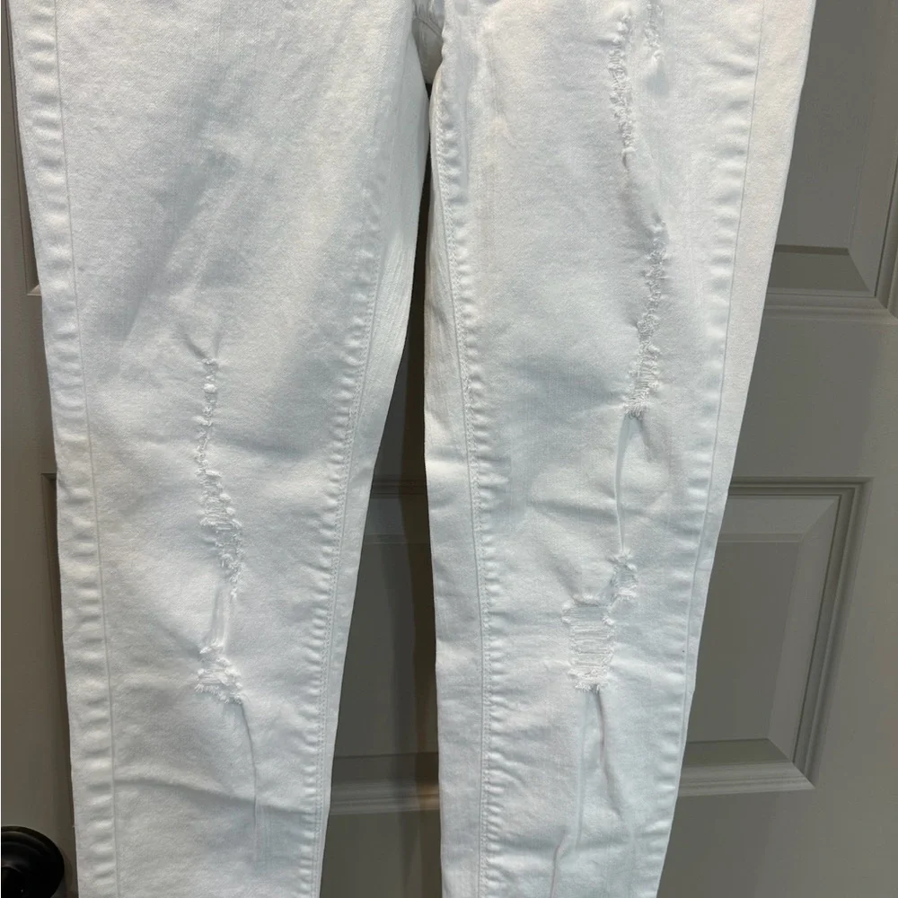 White House/Black Market White Women's Distressed Cropped Jeans Size 2 - Picture 3 of 7